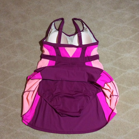 Swim 365 NWOT Colorblock Swimdress Size 14 - Picture 5 of 6